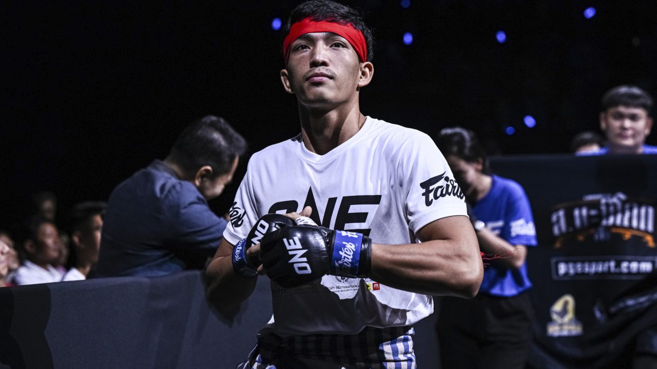 Petnamkhong beats Wanchainoi | The Inner Circle 26