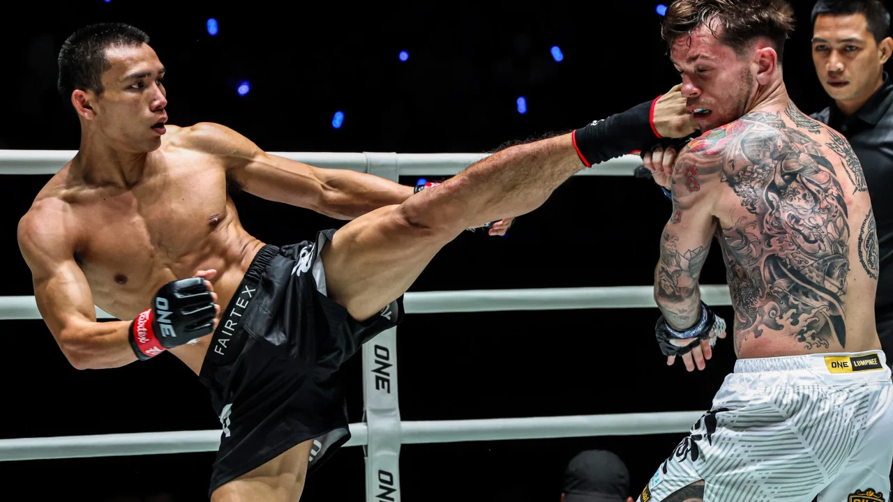 Petmuangsri vs Gregor Thom | The Inner Circle 29